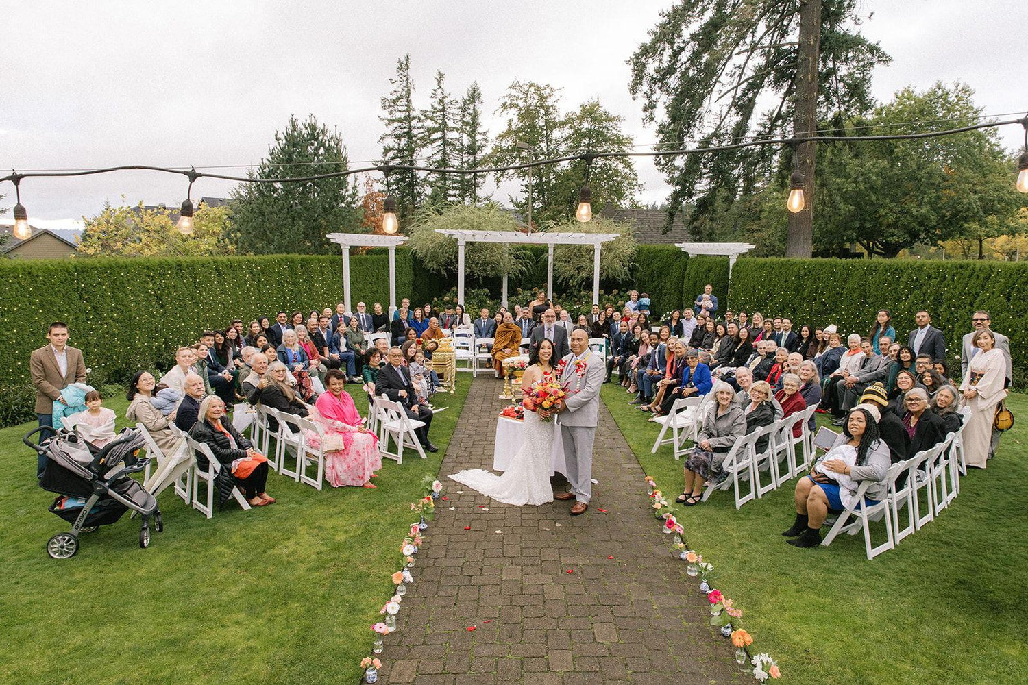 The Wedding Website of Ro-el Cordero and Manida Wungjiranirun