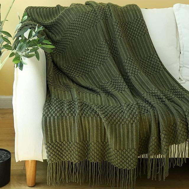 Blagic Knitted Throw Blanket for Couch, Bed and Sofa. Super Soft Blanket with Tassels, Olive Green Throw Blanket, 60 x 80 Inches Lightweight & Cosy Home Decor