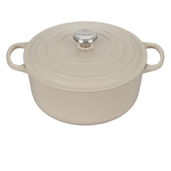 Signature Round Dutch Oven