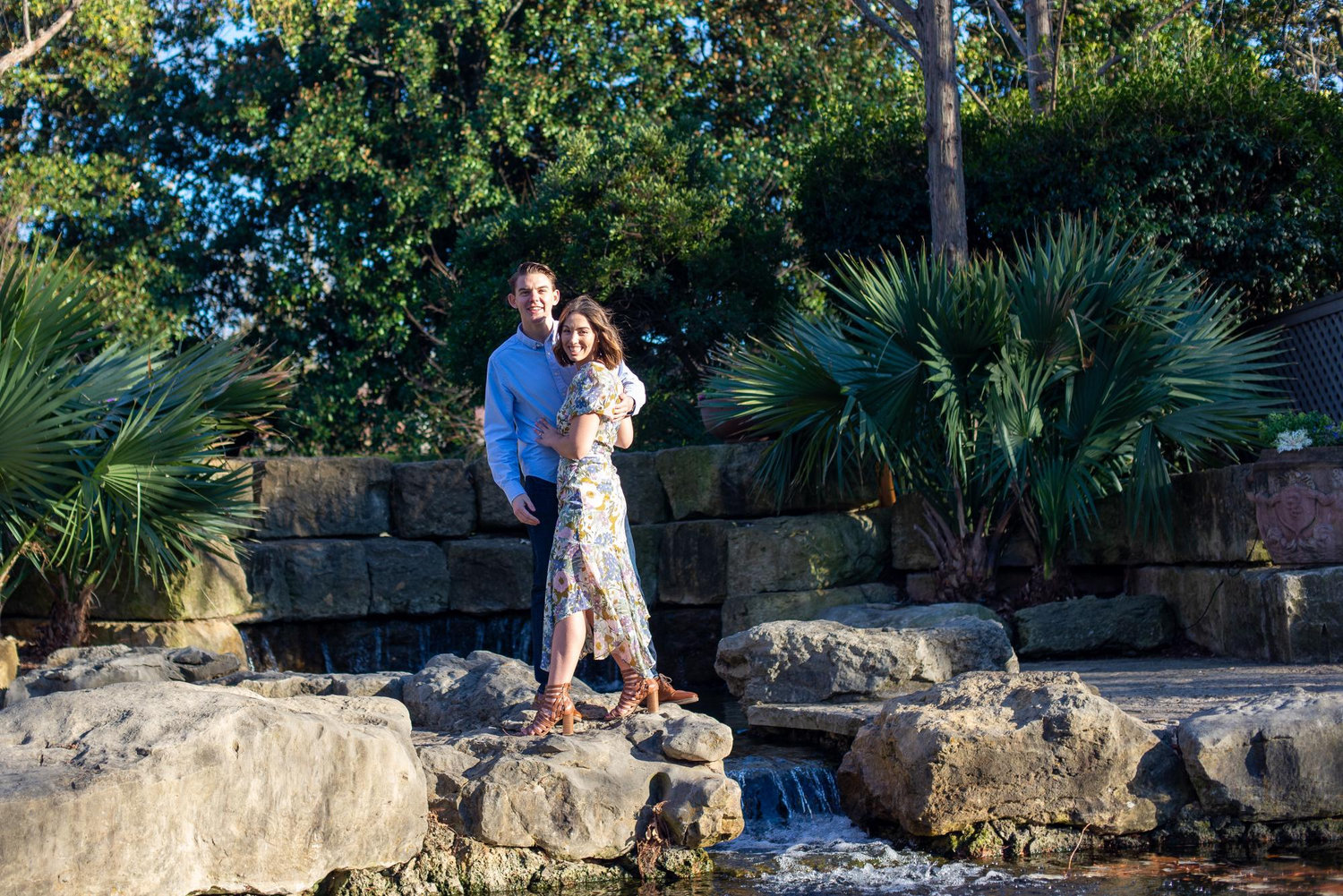 Engagement photos at the The Dallas Arboretum and Botanical Garden. A huge thank you to our friends Kyler and Audry Lacey for the shoot!