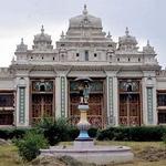 Jaganmohan Palace Art Gallery And Auditorium