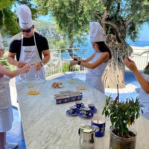 Sorrento: Cook Like a Local with a Stunning Sea View