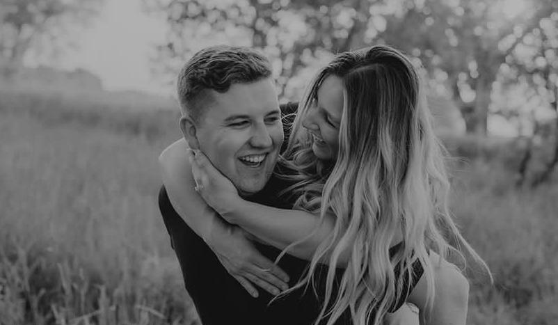 The Wedding Website of Lillian Givens and Jonathan Olson