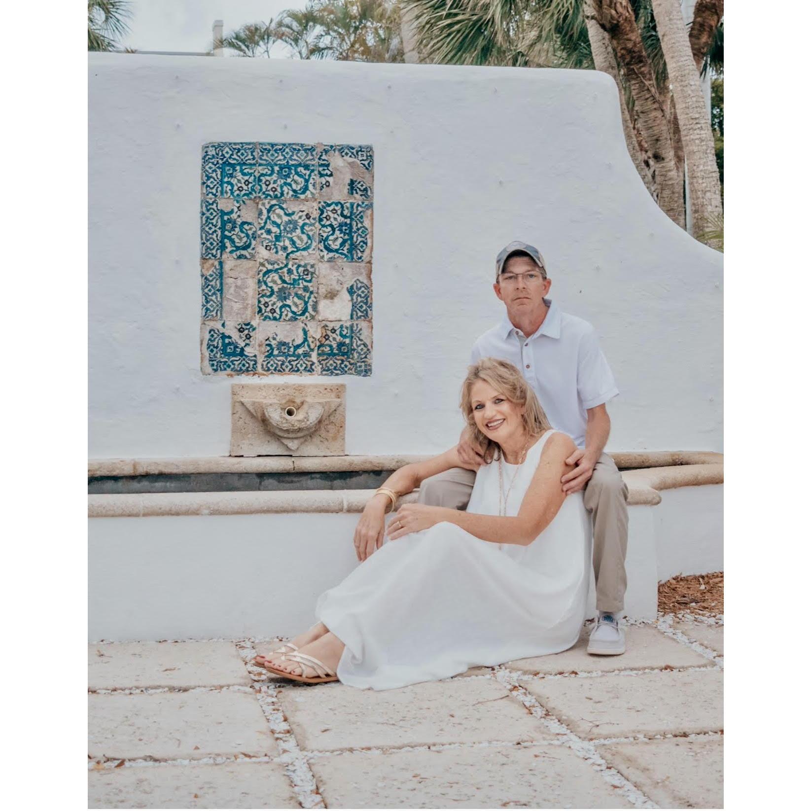 Never underestimate the importance of having a person in your life who always make you smile.