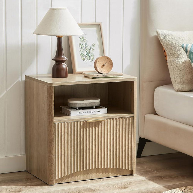Evermagin Fluted Nightstand, Natural Oak Bedside Table with Drawer and Storage, Wood End Table Mid Century Modern, Large Night Stand for Bedroom