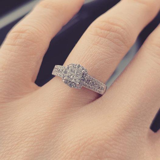 The Wedding Website of Jacqueline Dufault and Jacob Levasseur