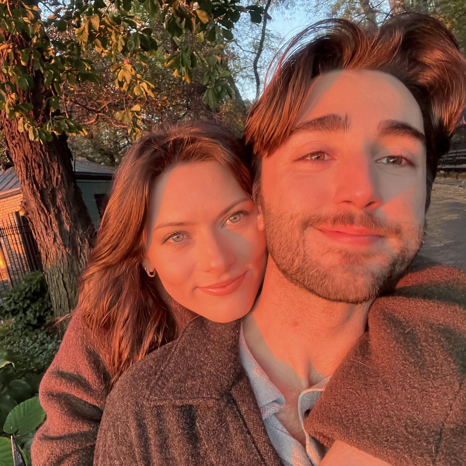Early days of dating walking the Brooklyn promenade