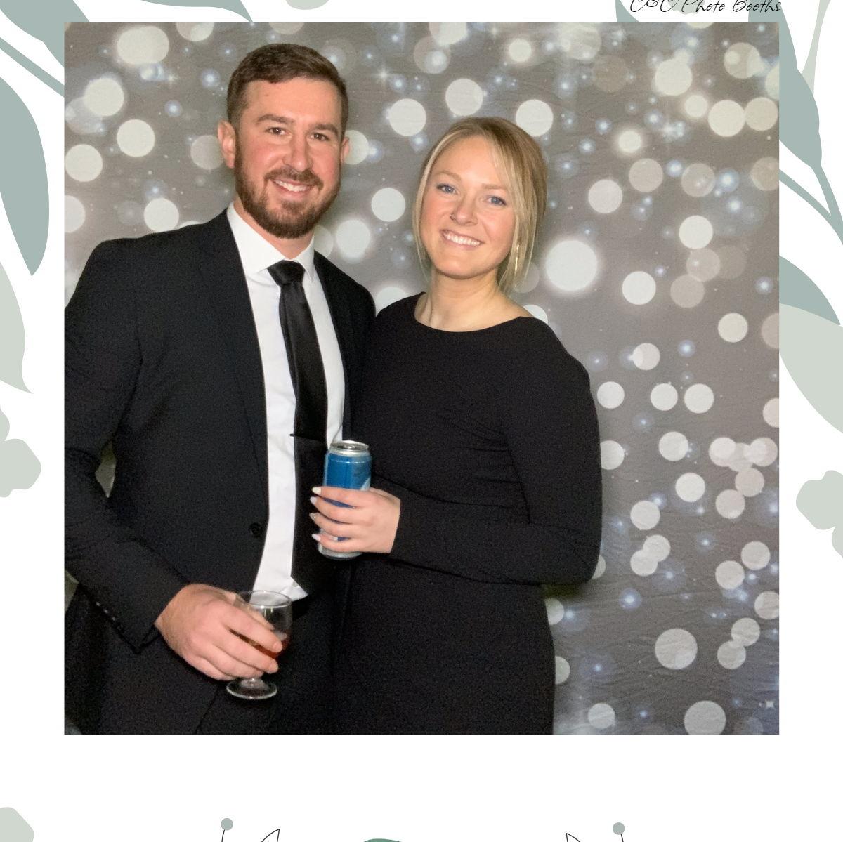 Did you know we've been to over 40 weddings together? Hansens!