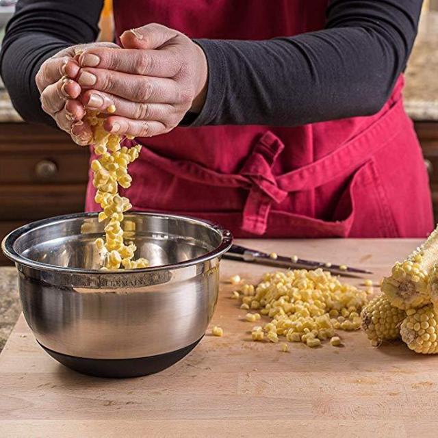 Top Rated Bellemain Stainless Steel Non-Slip Mixing Bowls with Lids, 4 Piece Set Includes 1 Qt, 1.5 Qt, 3 Qt. & 5 Qt.
