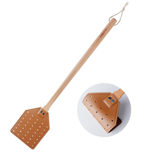 DEBETOOL Leather Fly Swatter - Heavy Duty Manual Fly Swatter with Wood Handle, Durable Leather Fly Swatter for Indoor and Outdoor Use (Brown)