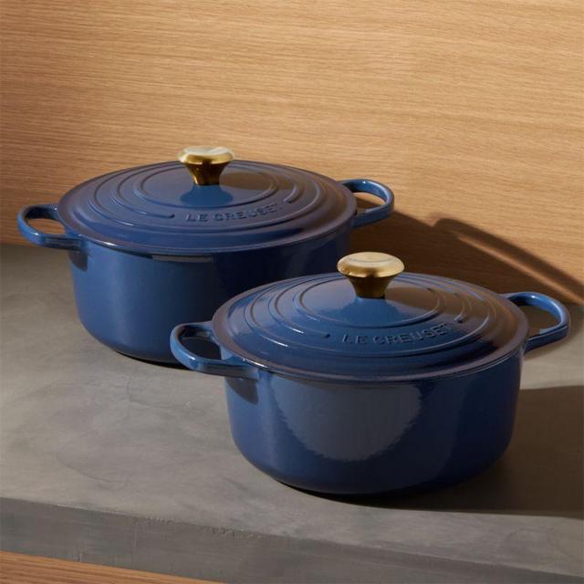 Le Creuset ® Signature Ink 4.5-Qt. Round Dutch Oven
