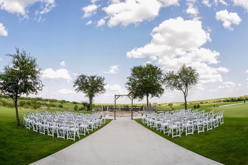 The Wedding Website of Amanda Gutschow and Jovan Gonzalez