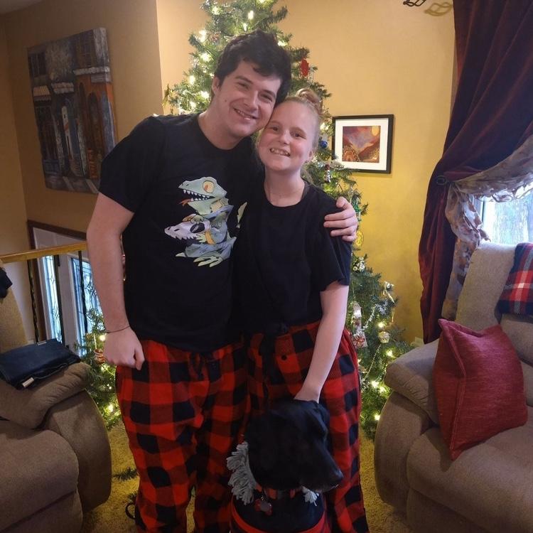 First CHRISTMAS morning with Colby’s family.🎄 

12-25-2023
