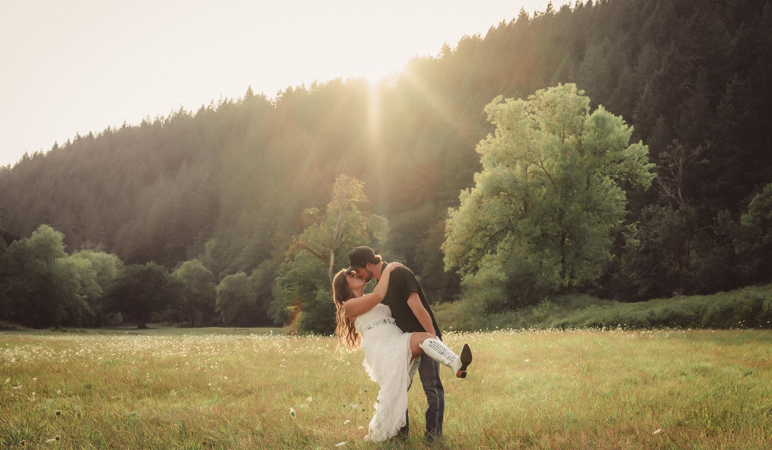 The Wedding Website of Shelby Fallon and Tucker Bartlett