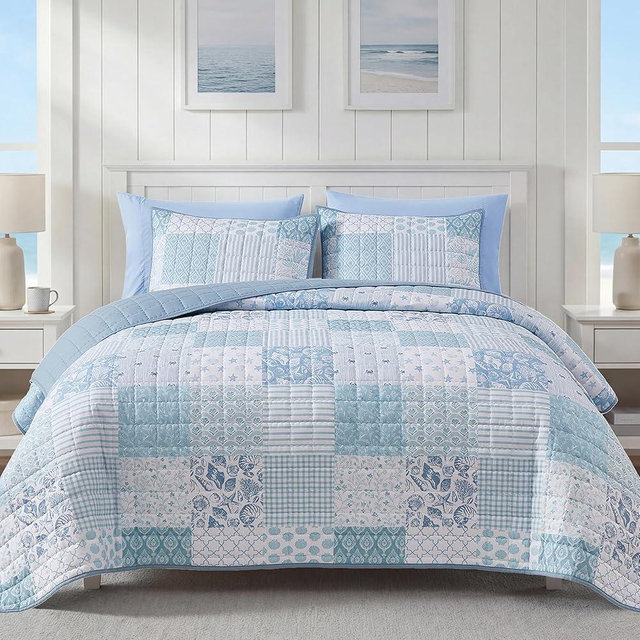 CASAAGUSTO King Size Quilt Set - 3 Pieces Patchwork Coastal Blue Quilt Bedding Set, Lightweight Bedspread Coverlet, Reversible Floral Bed Cover for All Seasons (106"x94", 1 Quilt + 2 Pillow Shams)