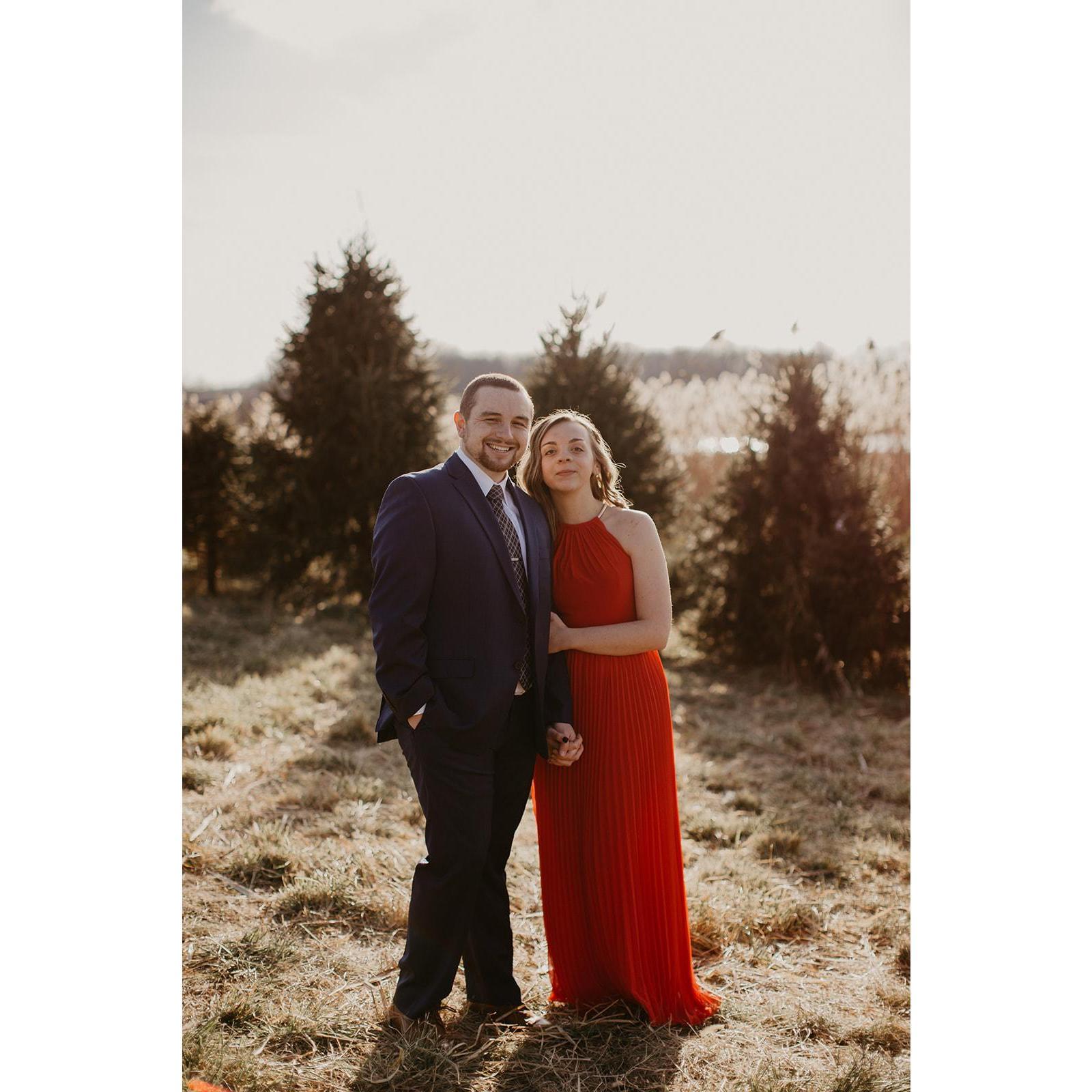 Engagement Photos, Shawnee Trail Tree Farm | Victoria Photos, December 2019