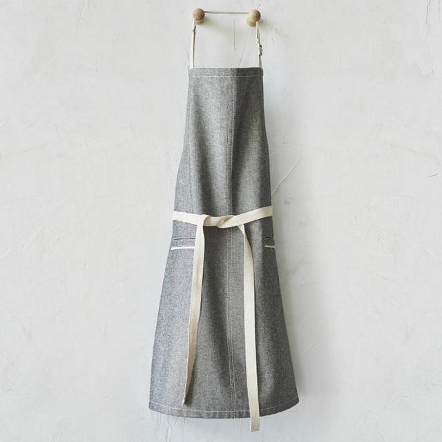 The Sous Chef Signature Apron
