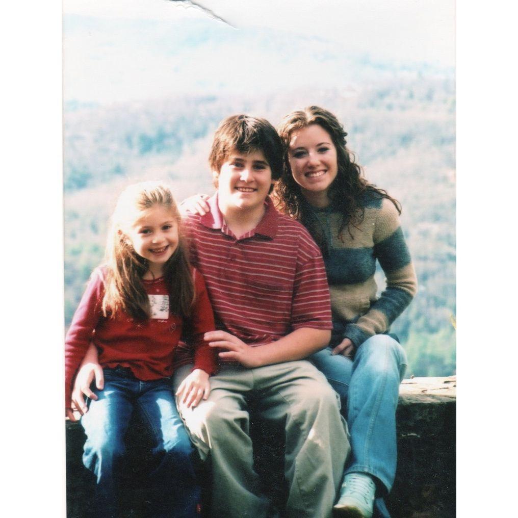 Mia & sibs