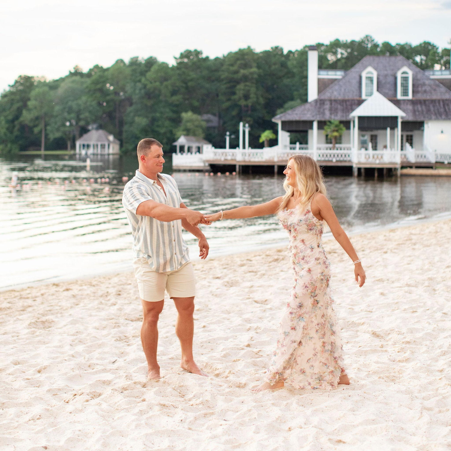 Engagement Photos by Angela and Halle Photography