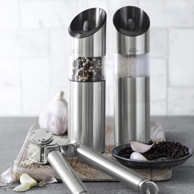 Trudeau Graviti Electric Salt & Pepper Mills Set
