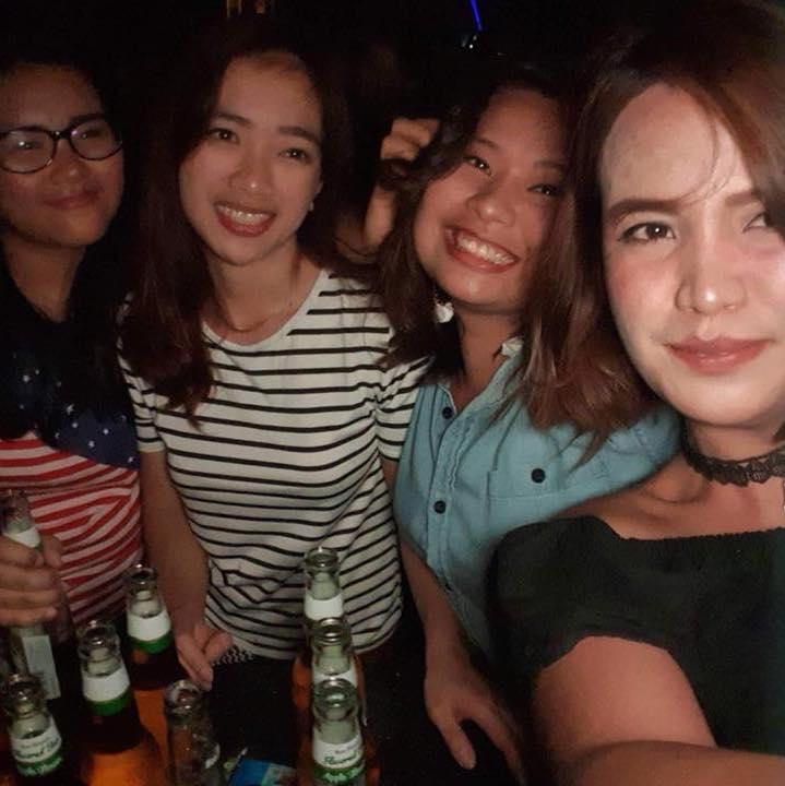 BOOOM! Now we're adults going to bars 🤣