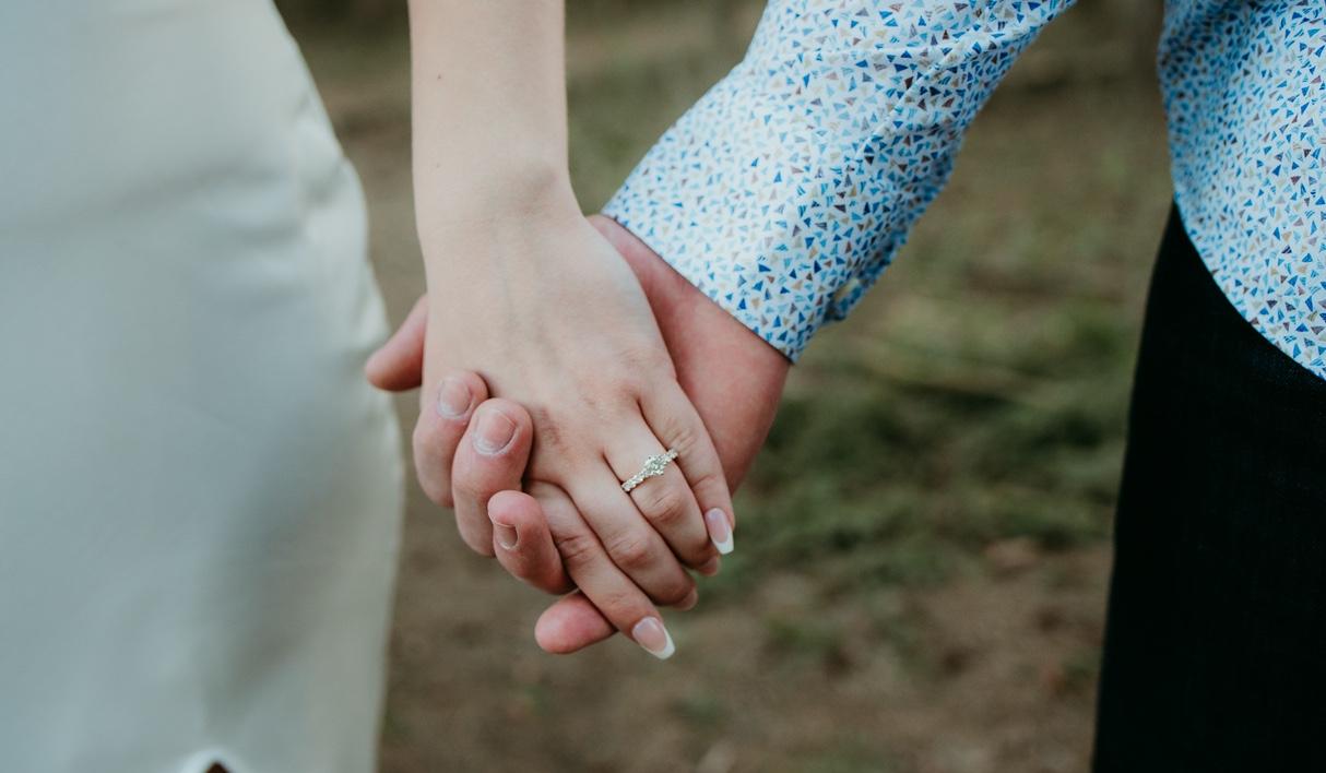 b0021256-fd47-498b-97b1-ecdb8ad6c37c