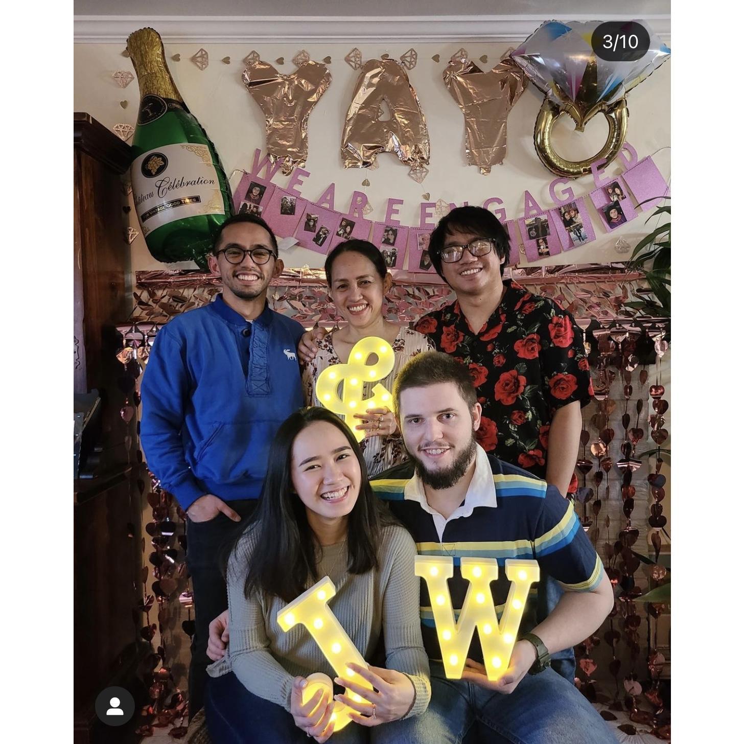 Jocill's Mom and siblings with William. <3