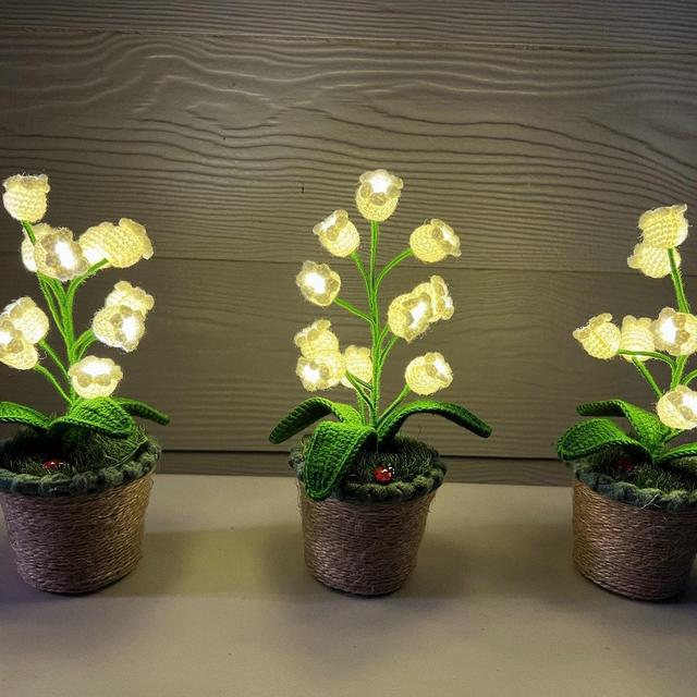 Crochet Handmade Lily Potted Plant Light Lamp Lilies of the Valley Finished Flower Desk Decoration Halloween Flash Night Stand Forever Gift
