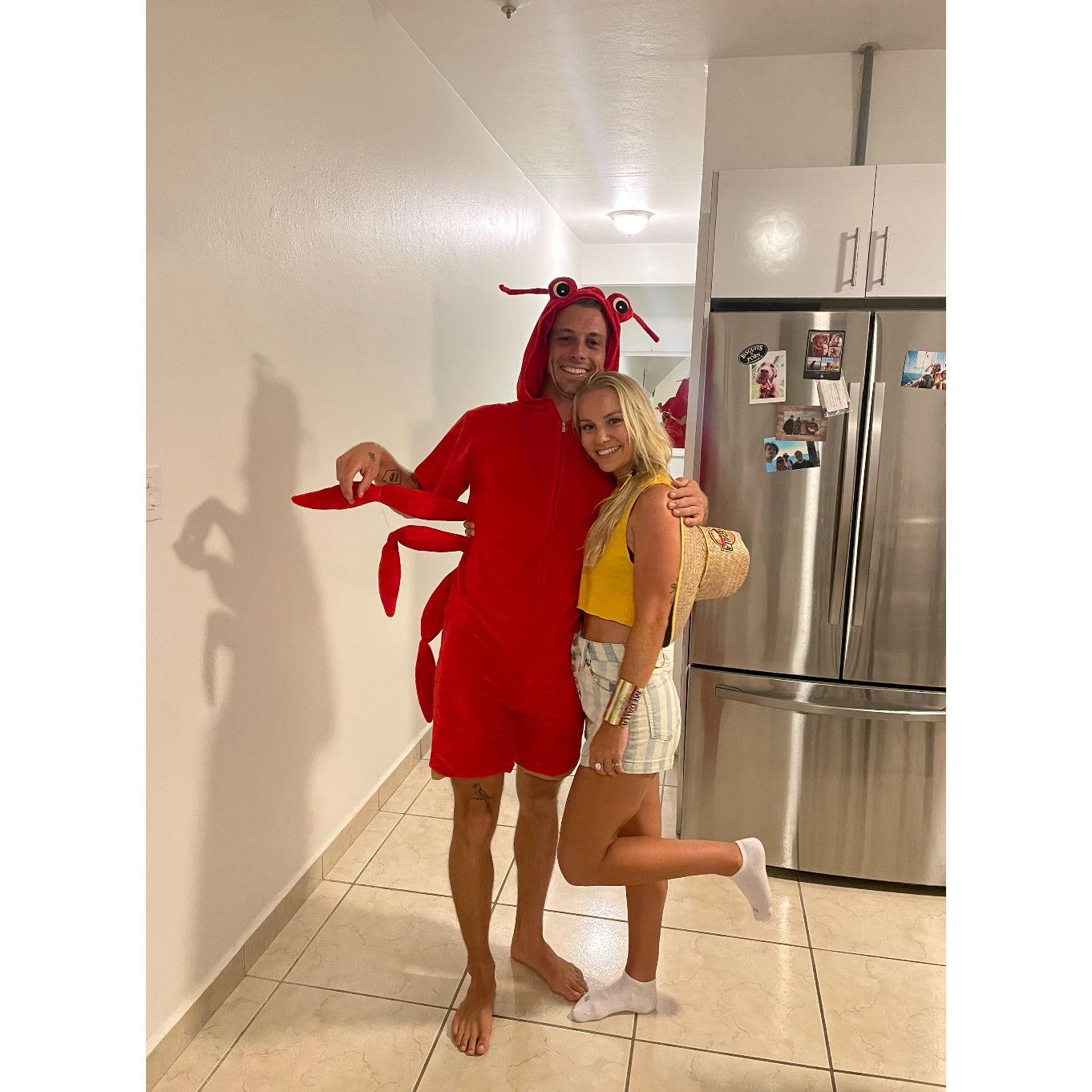 Crab & medalla gal 4ever! 2023 Halloween!