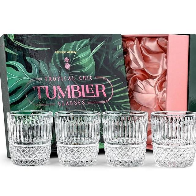 Vintage Pineapple Lowball Rocks Cocktail Glasses | Tropical Chic Glassware Collection | Set of 4 | 10 oz Heavy Crystal Old Fashioned Tumblers for Drinking Rum, Whiskey, Gin Bar Drinks