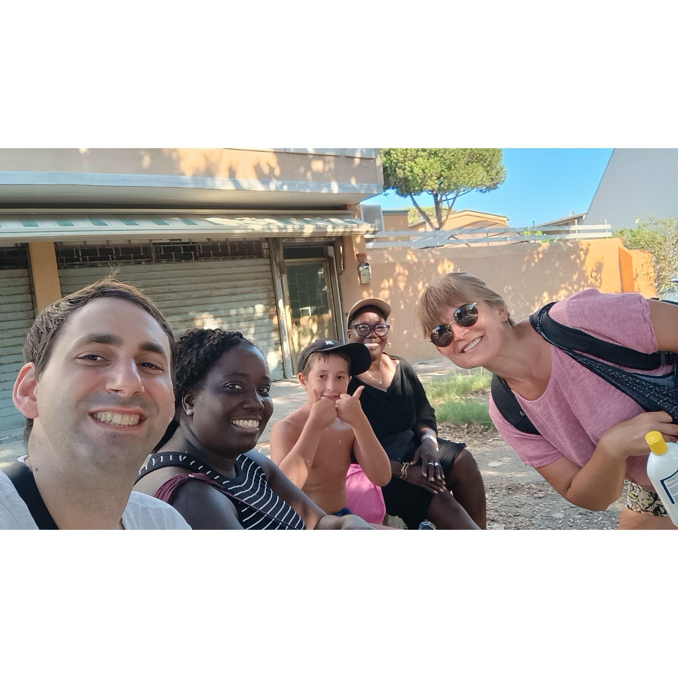 Some buddy at the beach, thank you sis. Tatiana for your hospitality!
In buona compagnia al mare, grazie sorella Tatiana per la tua ospitalità!