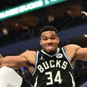 Tickets For the Bucks :)