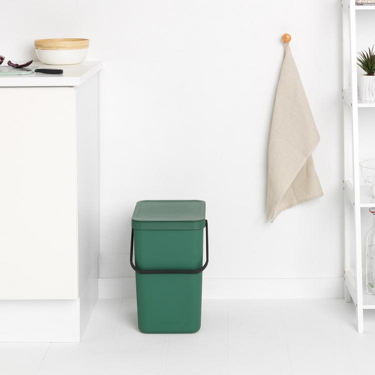 Sort & Go 25-Liter Recycle Bin