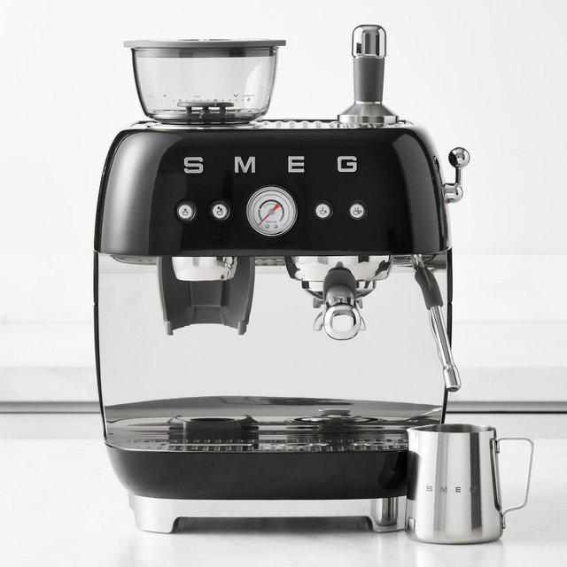 SMEG Semi-Automatic Espresso Machine, Black