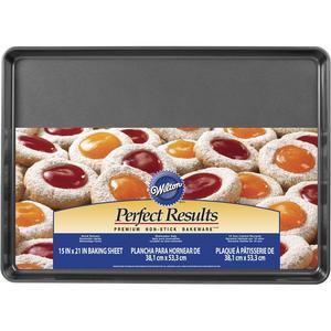 Wilton 2105-0109 Perfect Results Premium Non-Stick Bakeware Mega Cookie Pan