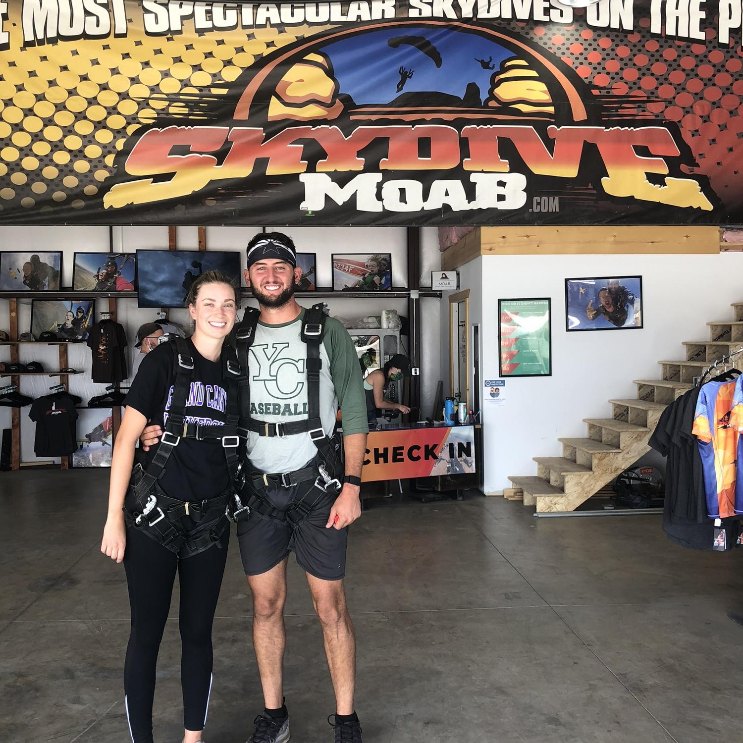 Sky diving in Moab - 2020