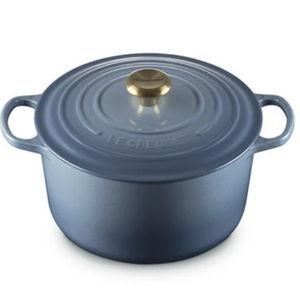 Signature Round Deep Oven - Chambray