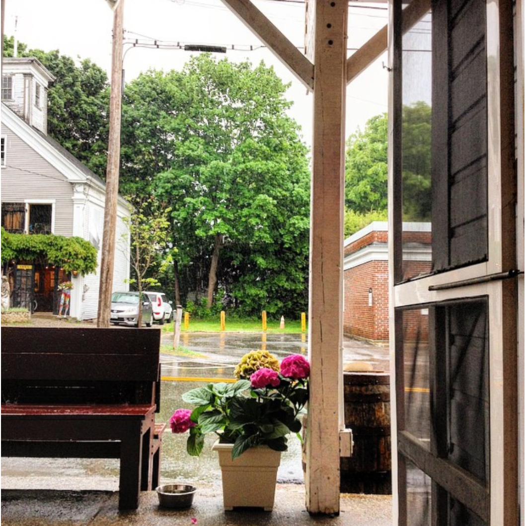 Kennebunkport ME 2015
We met the first time Kelly walked through this door.
Sin Rococo, no hay Kelly.