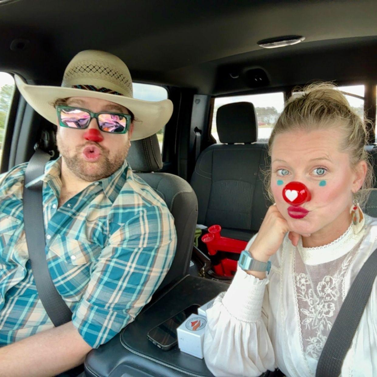 Soggy and Shuggy on their way to a PARD show!