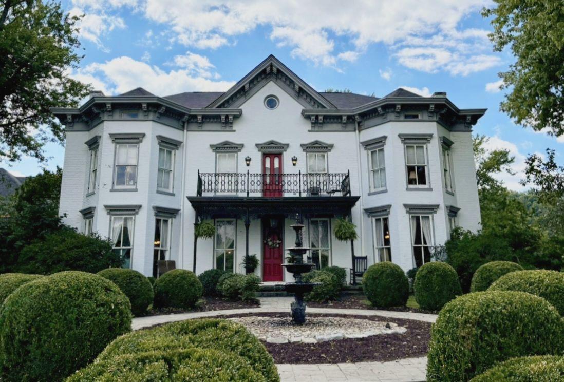 The Wedding Website of Ashlyn Roy and Garret Katz