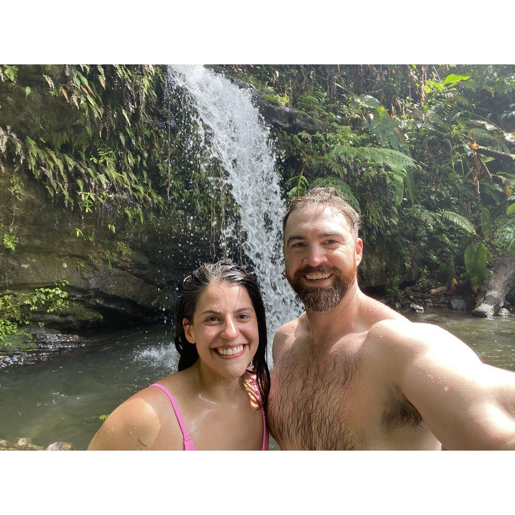 Jennie and Joe hiking El Yunque National Forest