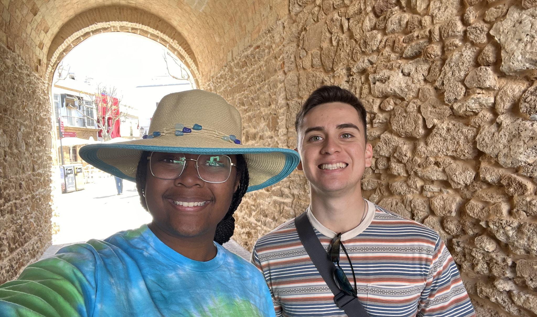 The Wedding Website of Jailah Carter and James Barreto