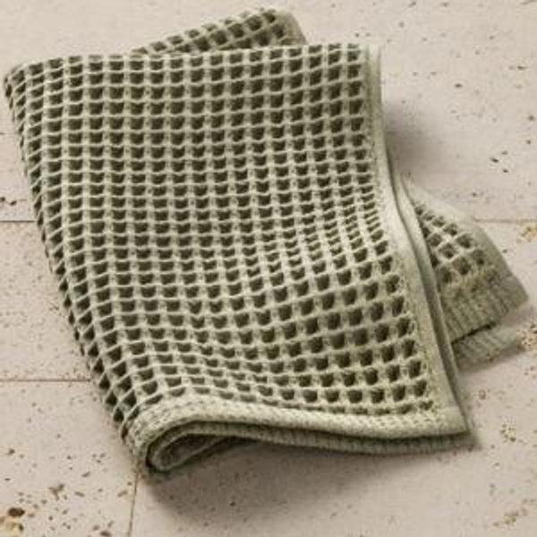 Waffle Bath Towel Olive Sage - Casaluna™