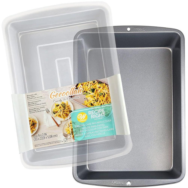 Wilton9 x 13-inch Baking Pan with Lid– Practical and Versatile Metal Cake Pan with Lid - Covered Cake Pan for Easy Storage – Heat-Resistant Non-Stick Rectangular Cake Pan for Brownies, Crumble, Cakes