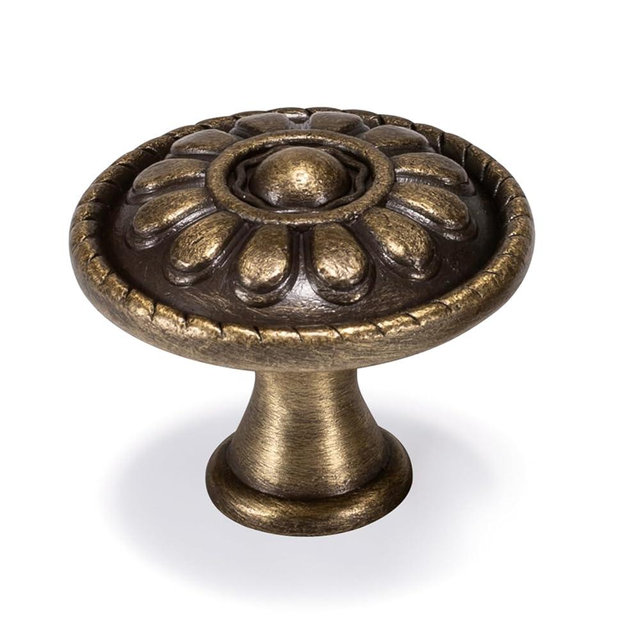 Fecraf 15 Pack Antique Brass Drawer Knobs, Vintage Dresser Drawers Knobs, Solid Round Cabinet Knobs, Single Hole Cabinet Hardware for Refinished Furniture, Diameter-1.18in