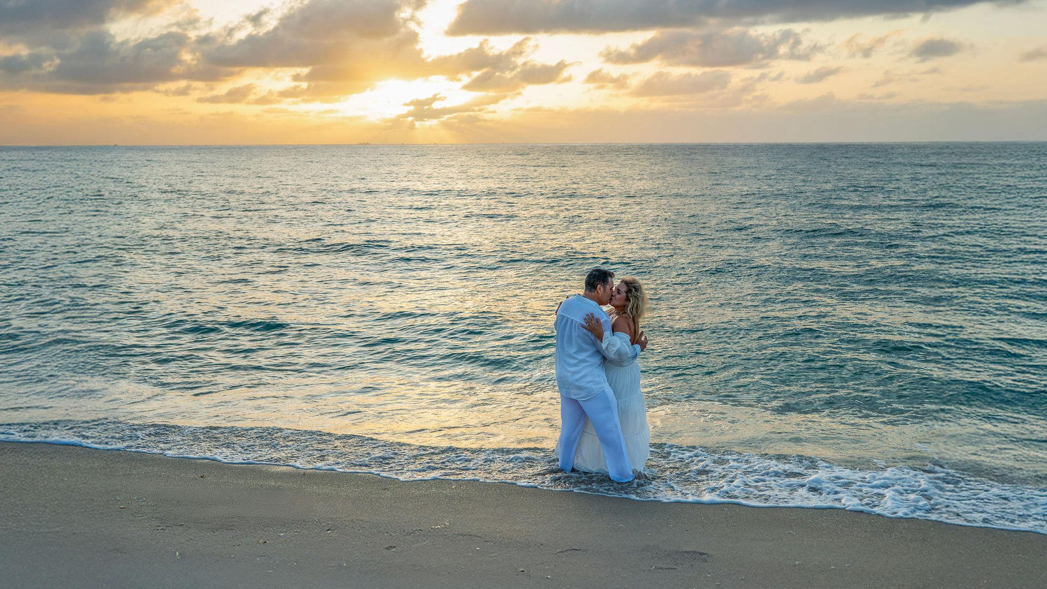The Wedding Website of Isis Amador and Angel Cabrera
