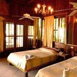 Summary of Accommodations at Costa Verde