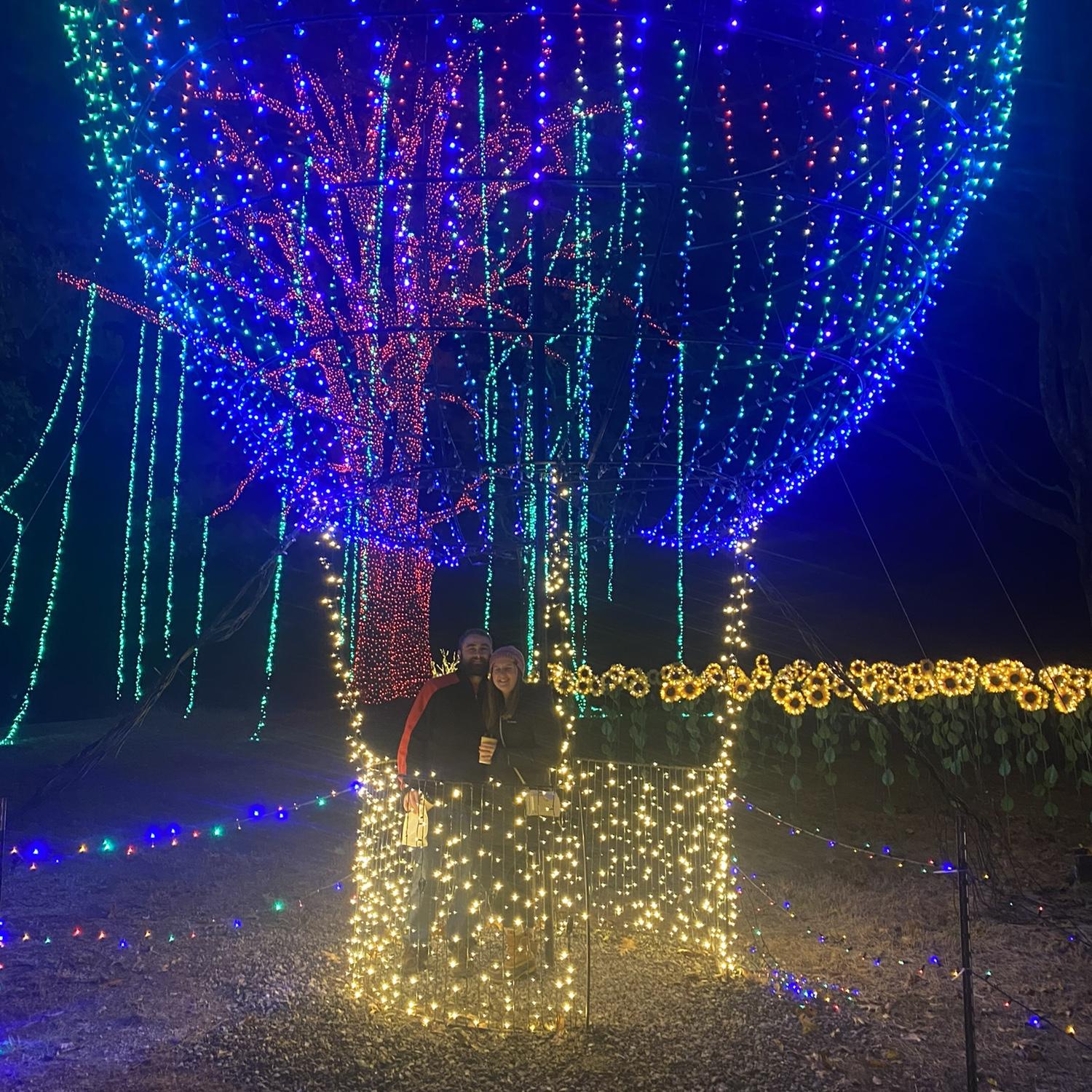 We go to Sandy Hill lights every year for a Christmastime date.