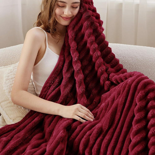 Bedsure Burgundy Fleece Blanket for Couch - Super Soft Cozy Blankets for Women, Cute Small Blanket for Girls, 50x60 Inches