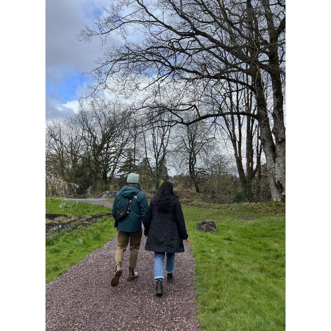 Walking to Blarney Castle where Chuffy kissed the Blarney Stone (Natali said "absolutely not")- GERMS!
This was our favorite day of our trip: so many great sites, and daffodils everywhere!